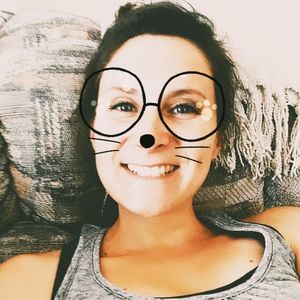 Meet your Posher, Lori